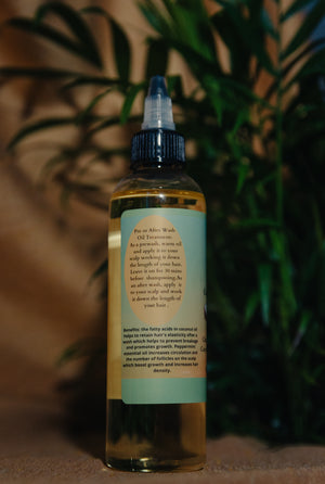 135ml bottles of coconut and peppermint oil. pure ingredients 